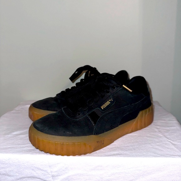 Puma Sneakers - Picture 3 of 4